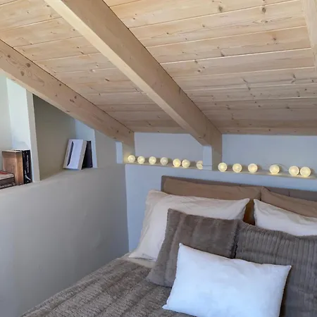 Robola Retreat Βαλσαμάτα