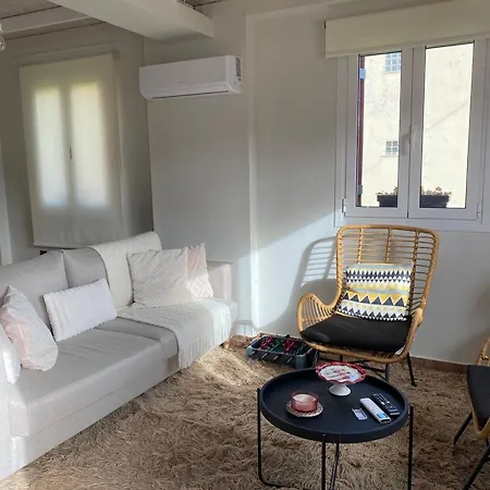 Holiday home Robola Retreat Valsamata