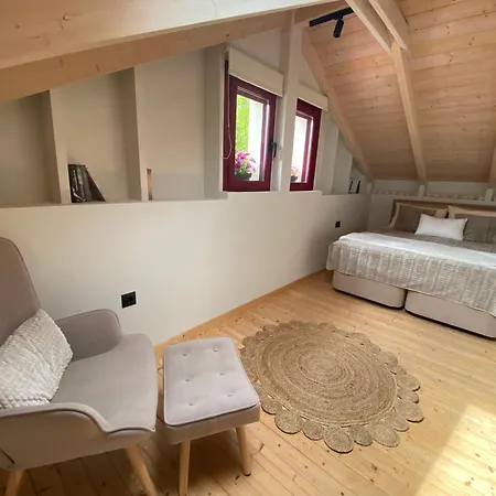 Robola Retreat Holiday home *