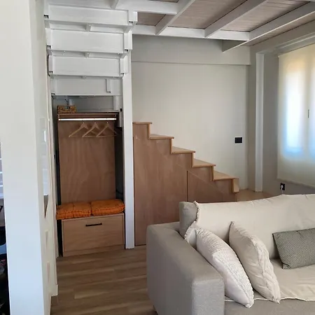 Robola Retreat